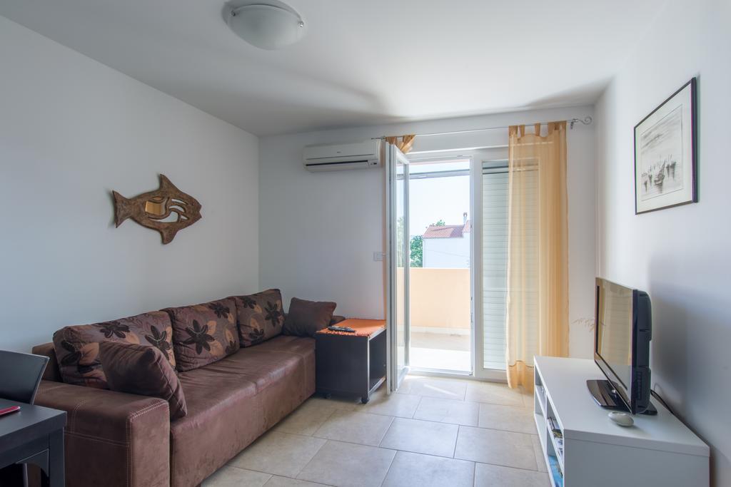 Apartments Domuzin Biograd Na Moru Dış mekan fotoğraf