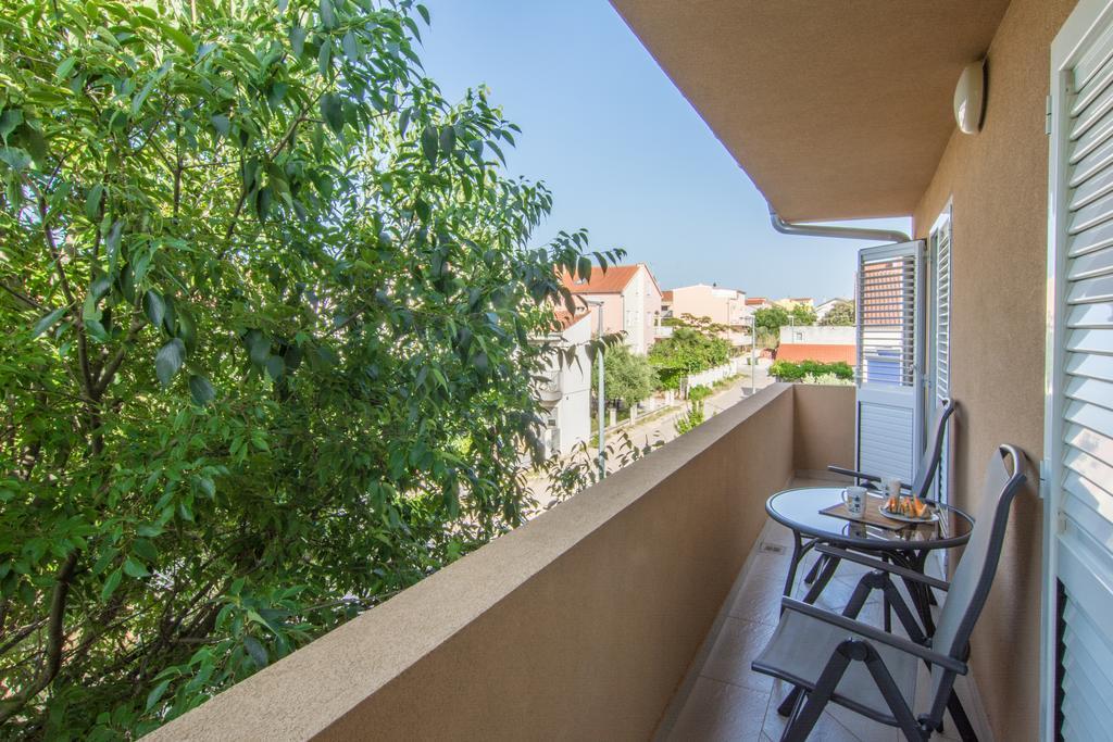 Apartments Domuzin Biograd Na Moru Dış mekan fotoğraf